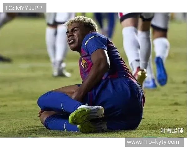 亚马尔尽管耻骨伤病未愈仍坚持训练展现顽强斗志